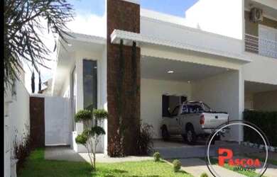 Imagem: A casa em condomínio possui 3 Dormitórios, 3 Suítes, 4 Banheiros