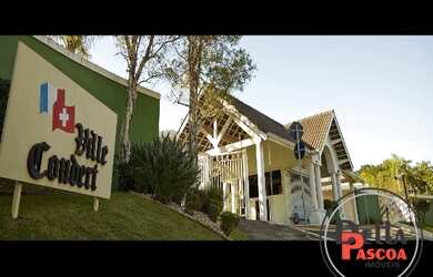 Imagem: O terreno possui 450m² de Área Privada e está localizado