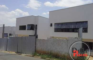 Imagem: O depósito possui 4 Vagas na garagem, 750m² de Área, 455m²