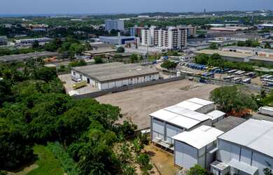 Imagem: O terreno possui 4.000m² de Área Privada e está localizado