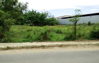 Imagem: O terreno possui 3.200m² de Área Privada e está localizado