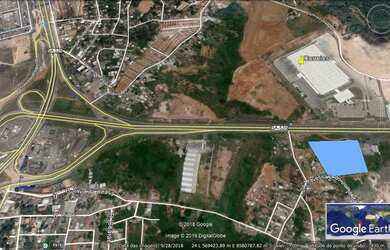 Imagem: O terreno possui 7.500m² de Área Privada e está localizado