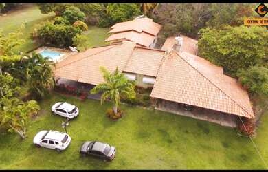 Imagem: O terreno possui 22.000m² de Área Privada e está localizado