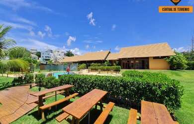 Imagem: O terreno possui 366m² de Área Privada e está localizado