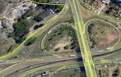 Imagem: O terreno possui 34.712m² de Área Privada e está localizado