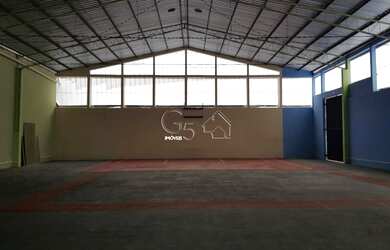 Imagem: A sala comercial para alugar possui 4 Banheiros, 1447m² de