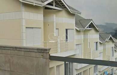 Imagem: A casa possui 3 Dormitórios, 1 Suíte, 2 Banheiros, 2 Vagas