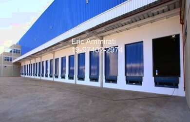 Imagem: O depósito possui 60.000m² de Área, 42.000m² de Área Privada