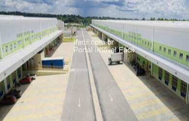 Imagem: O depósito possui 150.000m² de Área, 69.500m² de Área Privada