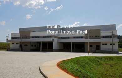 Imagem: O depósito possui 23.000m² de Área e está localizado em