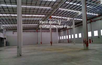 Imagem: O depósito possui 17254m² de Área e 17245m² de Área Privada