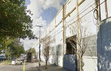 Imagem: O depósito possui 10988m² de Área e 9507m² de Área Privada