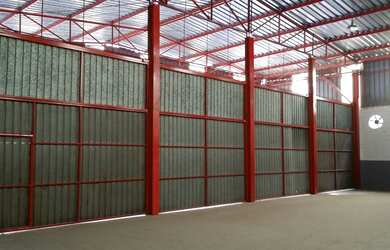 Imagem: O depósito possui 3.526m² de Área, 2.056m² de Área Privada