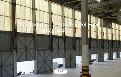 Imagem: O depósito possui 8.893m² de Área e está localizado em