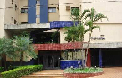 Imagem: O apartamento possui 4 Dormitórios, 1 Suíte, 3 Banheiros