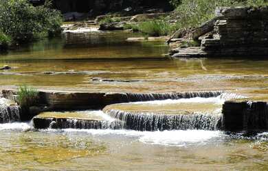 Imagem 7: Lote para venda na Represa de Furnas no Balneario Shangryla, ao lado de...