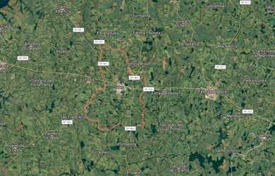 Imagem: A fazendae possui 23-0m² de Área está localizado em Área