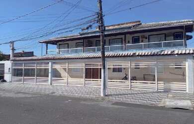 Imagem: A casa possui 2 Dormitórios, 1 Banheiro, 1 Vaga na garagem