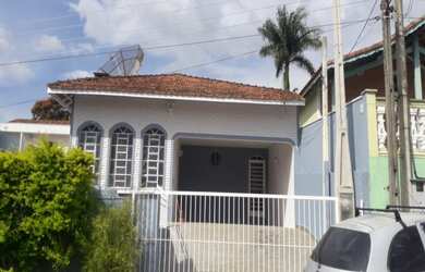 Imagem: A casa em condomínio possui 3 Dormitórios, 1 Suíte, 1 Banheiro