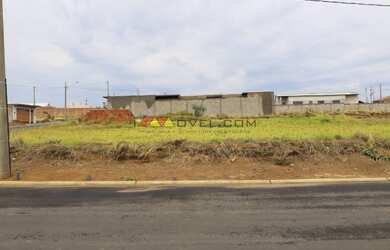 Imagem: O terreno possui 197m² de Área Privada e está localizado