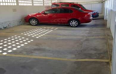 Imagem: A casa possui 3 Dormitórios, 3 Suítes, 2 Banheiros, 1 Vaga