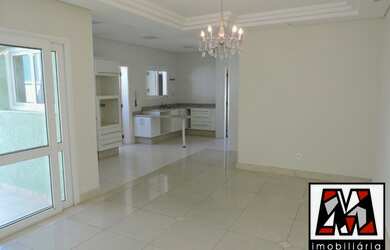 Imagem: A casa em condomínio possui 4 Dormitórios, 4 Suítes, 1 Banheiro