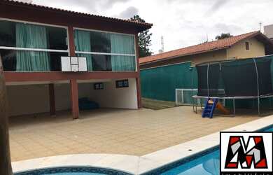 Imagem: A casa em condomínio possui 3 Dormitórios, 1 Suíte, 3 Banheiros