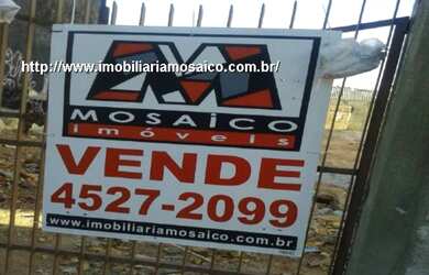 Imagem: O terreno possui 870m² de Área e está localizado em Centro