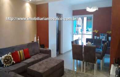 Imagem: A casa em condomínio possui 4 Dormitórios, 2 Suítes, 4 Banheiros