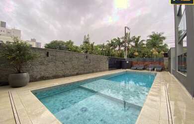 Imagem: O apartamento possui 2 Dormitórios, 1 Suíte, 2 Banheiros