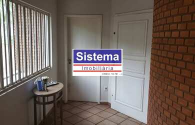 Imagem: A casa à venda possui 3 Dormitórios, 1 Suíte, 3 Banheiros