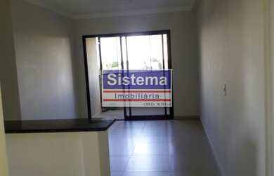 Imagem: O apartamento possui 2 Dormitórios, 1 Suíte, 2 Banheiros