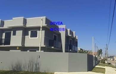 Imagem: A casa possui 2 Dormitórios, 2 Banheiros, 2 Vagas na garagem