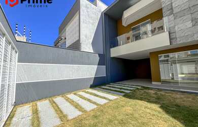 Imagem: A casa possui 3 Dormitórios, 1 Suíte, 3 Banheiros, 2 Vagas