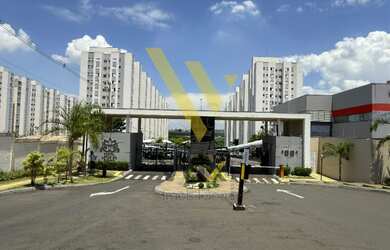 Imagem: O apartamento possui 2 Dormitórios, 1 Suíte, 2 Banheiros