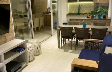 Imagem: O apartamento possui 3 Dormitórios, 3 Suítes, 5 Banheiros