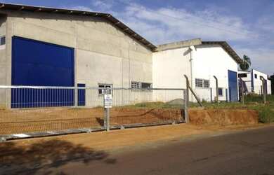 Imagem: O depósito possui 1.800m² de Área e está localizado em