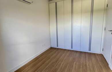 Imagem: O apartamento possui 1 Dormitório, 1 Suíte, 1 Banheiro, 1