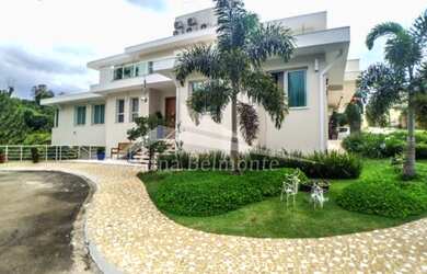 Imagem: A casa em condomínio possui 5 Dormitórios, 5 Suítes, 10 Banheiros