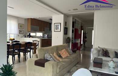 Imagem: A casa em condomínio possui 4 Dormitórios, 3 Suítes, 5 Banheiros