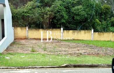 Imagem: O terreno possui 225m² de Área Privada e está localizado