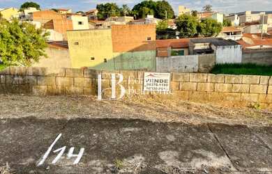 Imagem: O terreno possui 357m² de Área Privada e está localizado