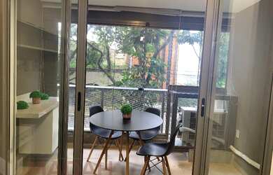 Imagem: O studio possui 1 Dormitório, 1 Suíte, 1 Banheiro, 1 Vaga