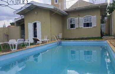 Imagem: A casa em condomínio possui 3 Dormitórios, 1 Suíte, 2 Banheiros