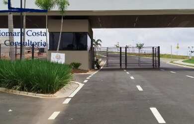 Imagem: O terreno possui 450m² de Área Privada e está localizado