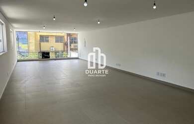 Imagem: A sala comercial possui 6 Banheiros, 3 Vagas na garagem, 255m²