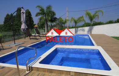 Imagem: A chácara possui 4 Dormitórios, 4 Suítes, 6 Banheiros, 1.350m²