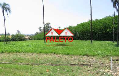 Imagem: O terreno possui 1.290m² de Área Privada e está localizado