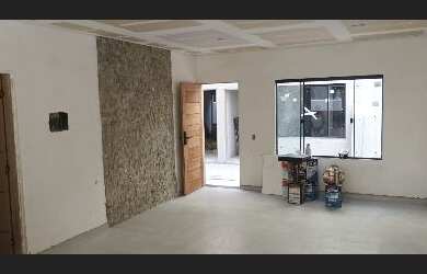 Imagem: A casa possui 2 Dormitórios, 2 Suítes, 2 Banheiros, 1 Vaga