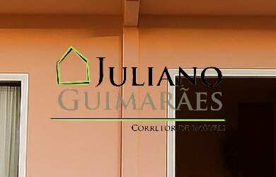 Imagem: A casa possui 3 Dormitórios, 2 Banheiros, 4 Vagas na garagem